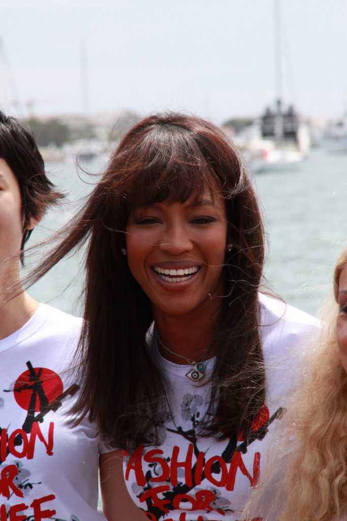 MAJESTIC 64 : NAOMI CAMPBELL FOR JAPAN APPEAL