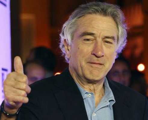 ROBERT DE NIRO ARRIVE A CANNES – Vidéo exclusive