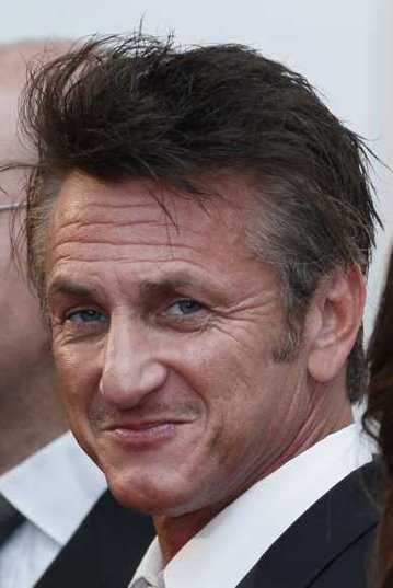 Sean Penn in Cannes for Haïti, may 18 AGORA (behind Palais)