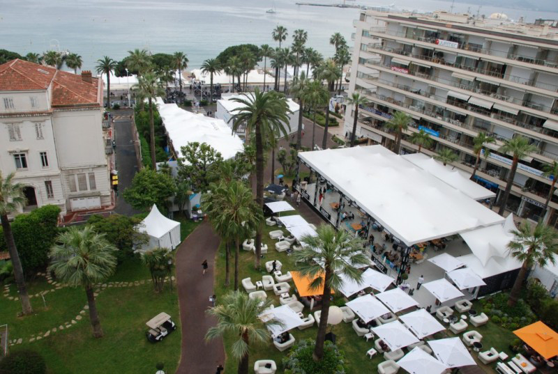 Polish in Grand Hotel, cannes