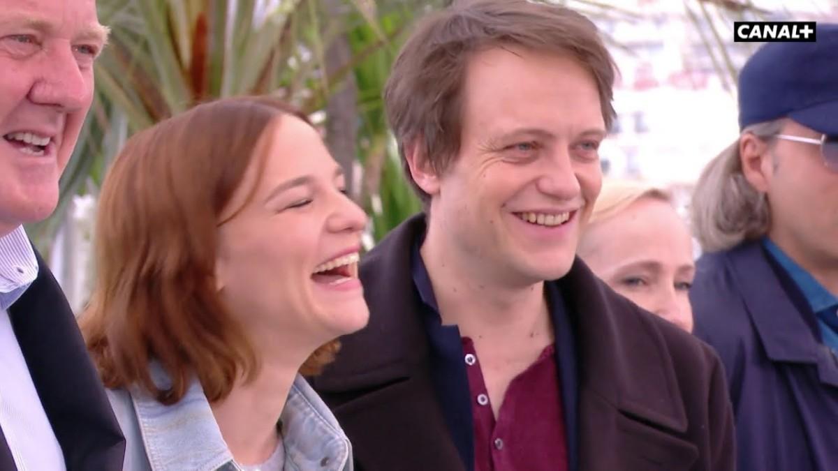 Valerie Pachner et August Diehl prennent la pose pour A Hidden Life – Cannes 2019