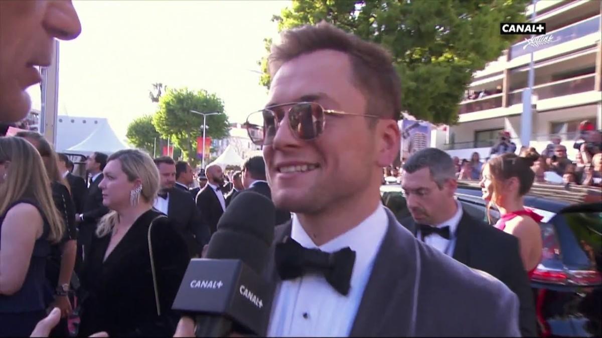 Taron Egerton au micro de Laurent Weil (VF) – Cannes 2019