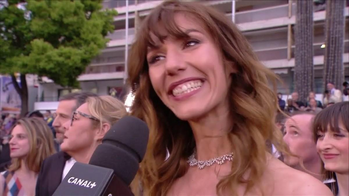 Doria Tillier très fière d’être dans le nouveau film de Nicolas Bedos – Cannes 2019