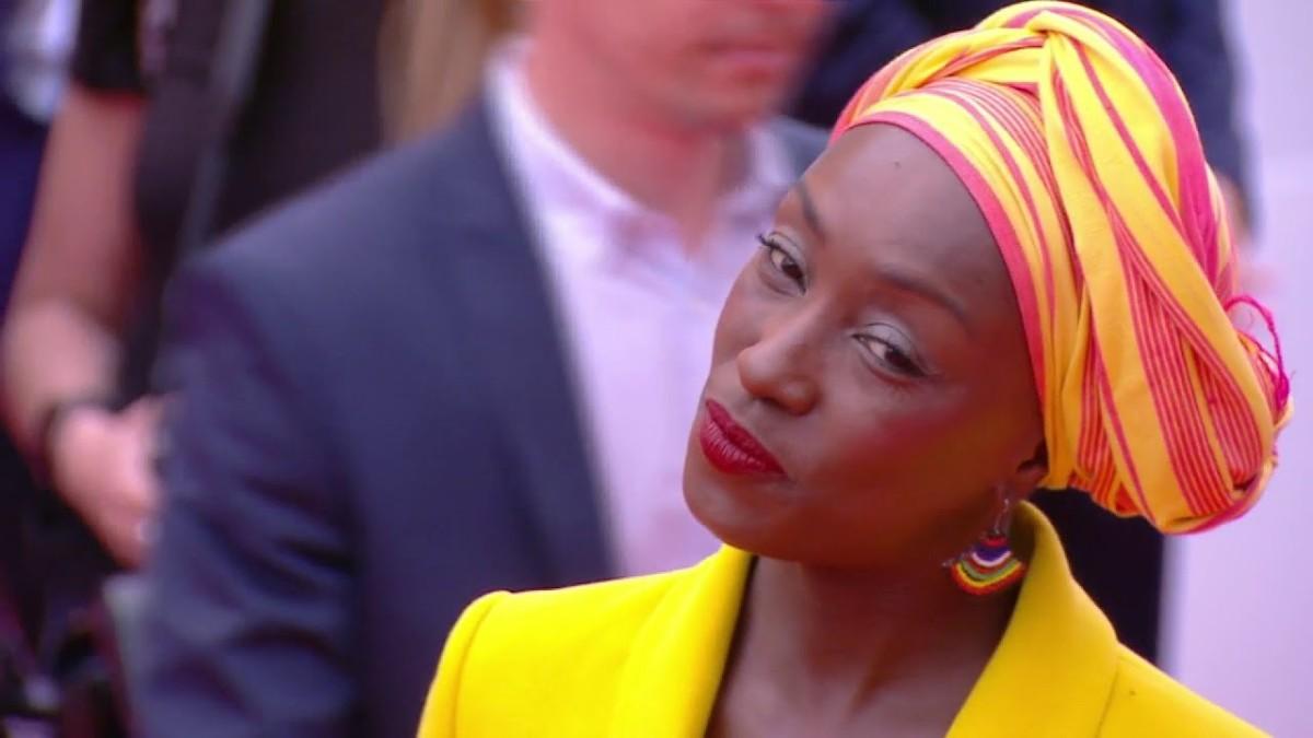 Les pas de danse de Mamouna N’Diaye sur le tapis rouge – Cannes 2019