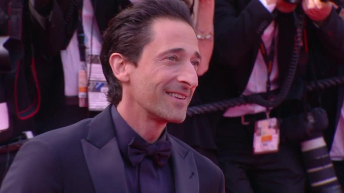 Adrien Brody sur le tapis rouge – Cannes 2019