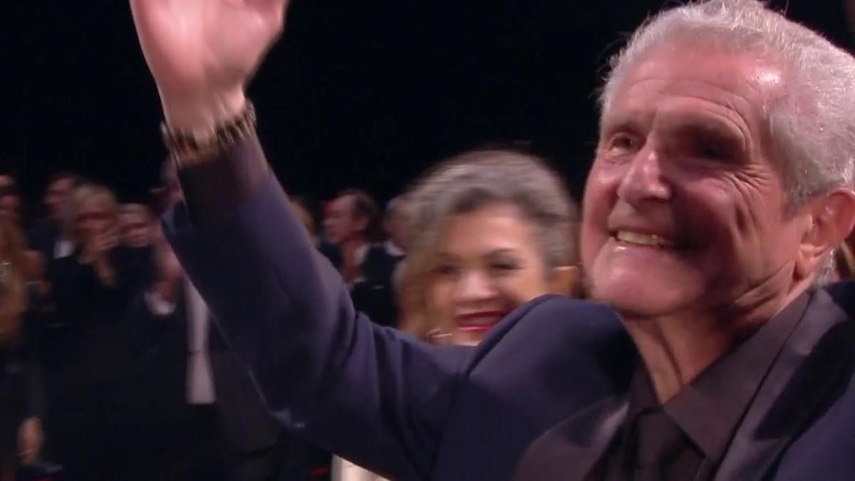 Ovation pour l’équipe du film Les plus belles années d’une vie – Cannes 2019
