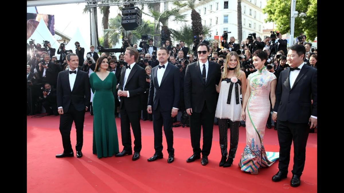 Quentin Tarantino, Brad Pitt, Leonardo DiCaprio et Margot Robbie montent les marches  – Cannes 2019