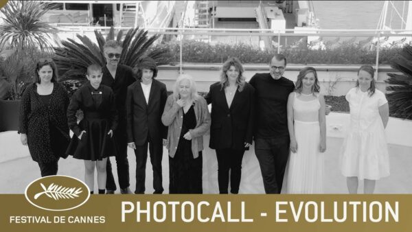 EVOLUTION – PHOTOCALL – CANNES 2021 – VF
