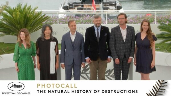 THE NATURAL HISTORY OF DESTRUCTIONS – PHOTOCALL – VF – CANNES 2022