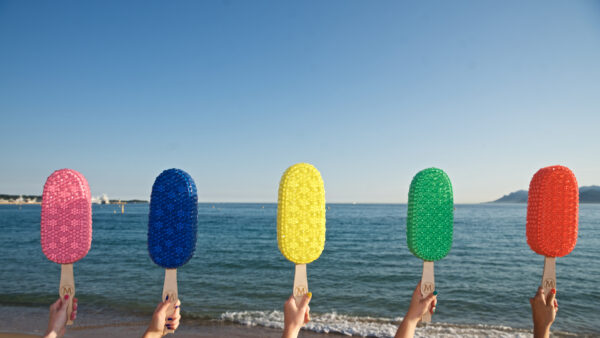 Sous le soleil du Festival : La plage Magnum