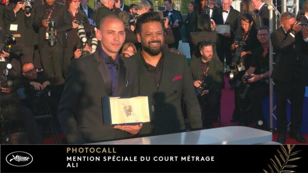 PALME D’OR COURT METRAGE/MENTION SPECIALE COURT METRAGE – Photocall – PALMARES – VO – Cannes 2025