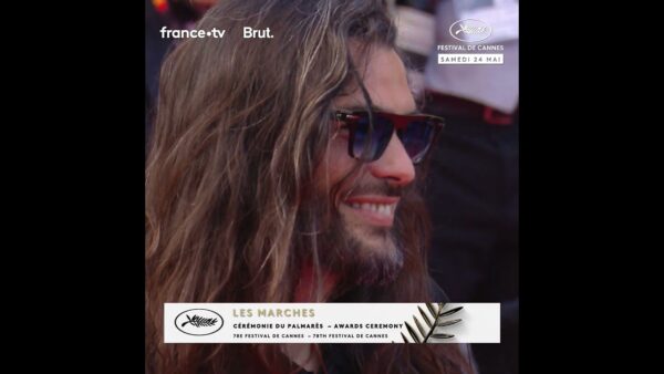 L’équipe du film « Sirat » de Oliver Laxe sur le red carpet pour la dernière montée des marches !
