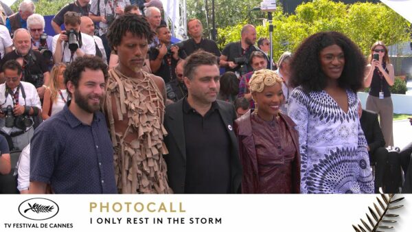 O RISO E A FACA – Photocall – VO – Cannes 2025