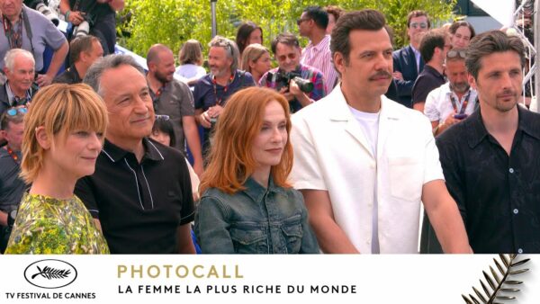 LA FEMME LA PLUS RICHE DU MONDE – Photocall – VO – Cannes 2025