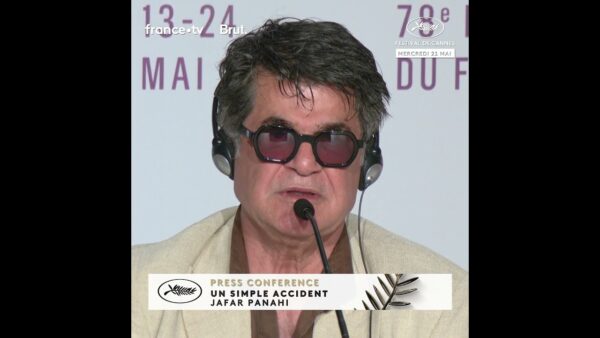 Under pressure to prevent the release of his film? Iranian director Jafar Panahi answers !