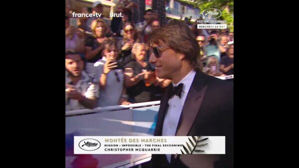 L’incroyable Tom Cruise fait son arrivée sur le tapis rouge du Festival de Cannes 2025 !