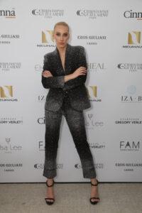 La mannequin Magda Swider dans un smoking Christophe Guillarmé