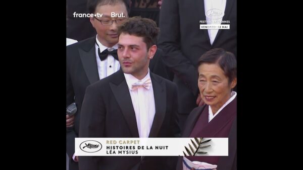 Xavier Dolan accompagne Akiko Ashizawa à l&rsquo;occasion du prix Angénieux sur les marches du festival !