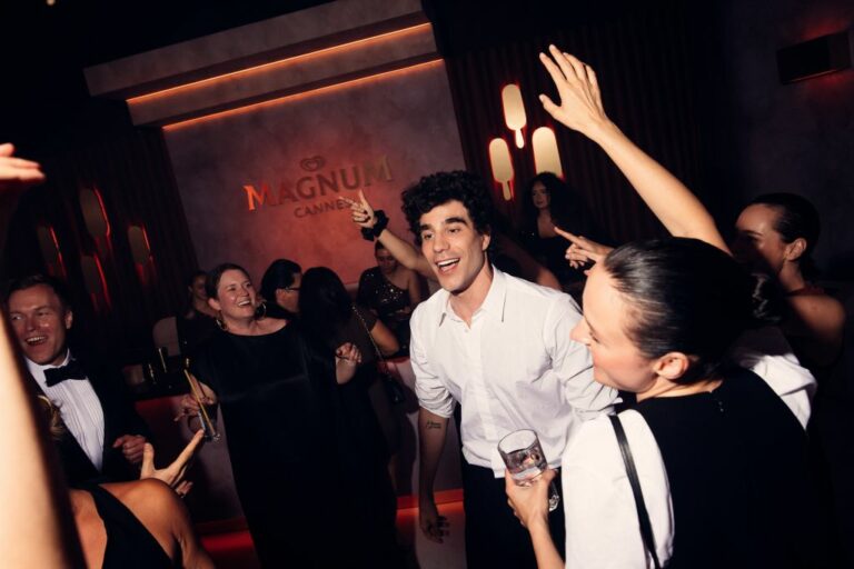 Magnum_palmed’orparty-26