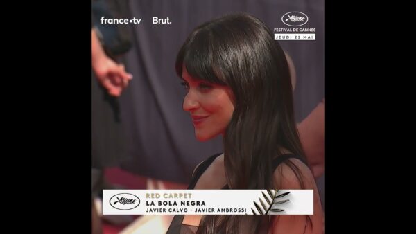 L’actrice espagnole Macarena García, merveilleuse sur le red carpet de la montée de LA BOLA NEGRA !