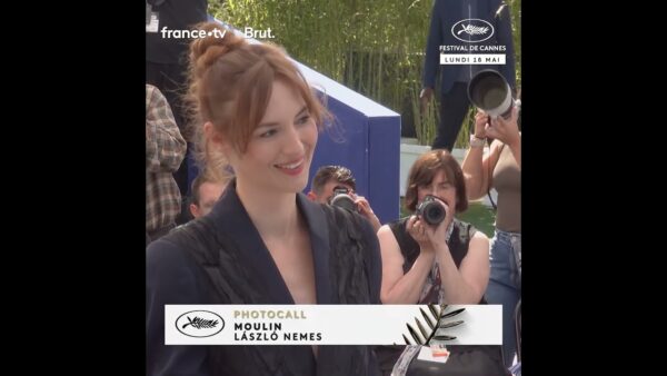 Louise BOURGOIN rayonnante devant les photographes du festival !