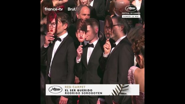 L&rsquo;équipe du film d&rsquo;animation BLAISE prennent la pose devant les photographes du Festival de Cannes !