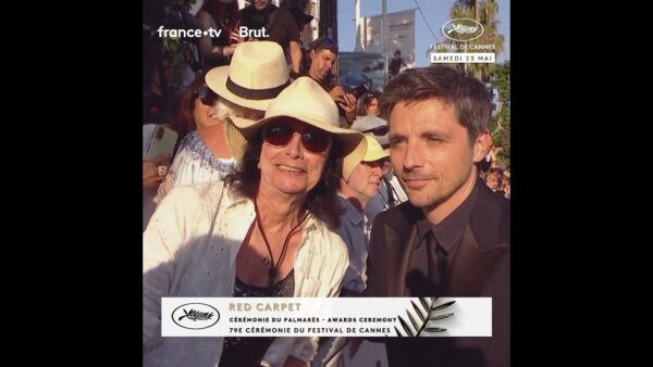Raphaël Personnaz à la rencontre du public cannois lors de la soirée de clôture !