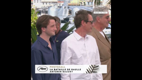 Photocall de l’équipe de LA BATAILLE DE GAULLE au Festival de Cannes 2025.