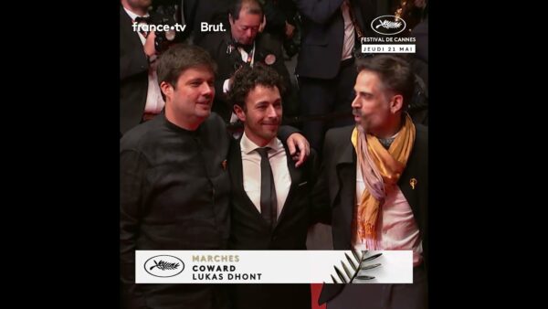 L&rsquo;équipe du film népalais ELEPHANTS IN THE FOG ÉQUIPE sur le tapis rouge du Festival de Cannes !