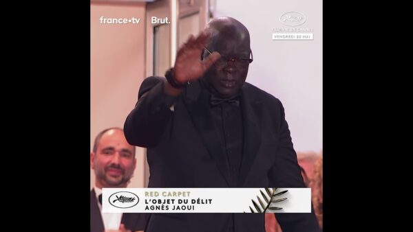 L&rsquo;hommage émouvant à PAPE pour ses 40 ans de service au Festival de Cannes ! Merci pour tout !