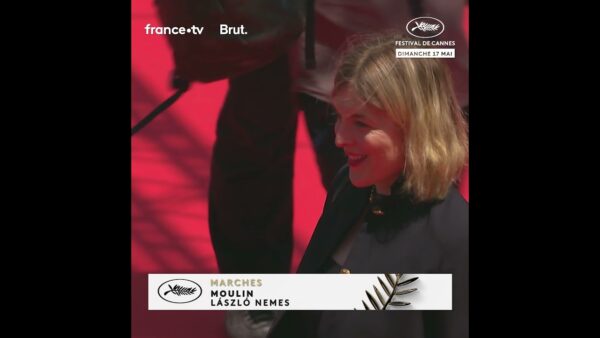 La réalisatrice Valérie Donzelli sur le tapis rouge cannois pour la projection du film Moulin !