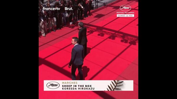 Hirokazu KORE-EDA sur le tapis rouge pour son film Sheep in the box !
