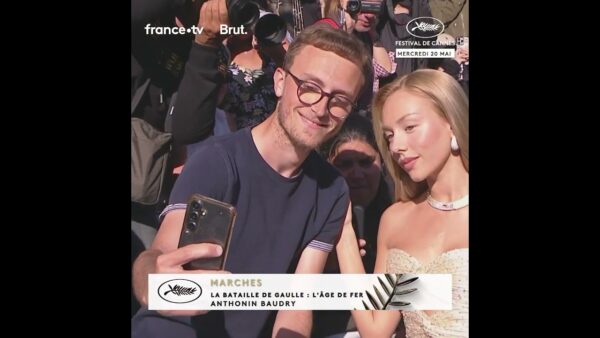 ESTER EXPOSITO partage un moment avec ses fans à Cannes !