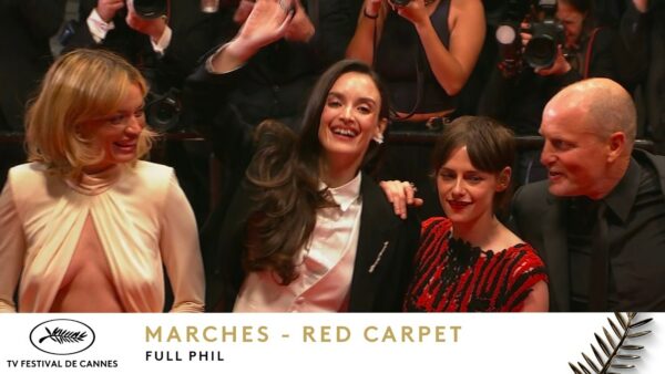 FULL PHIL – Les marches – VO – Cannes 2026