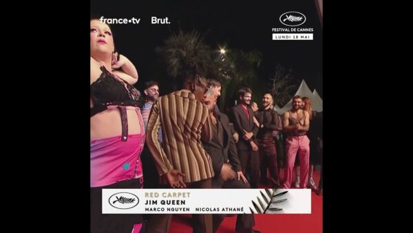 L’équipe du film d’animation JIM QUEEN fait monter l’ambiance sur le tapis rouge cannois !